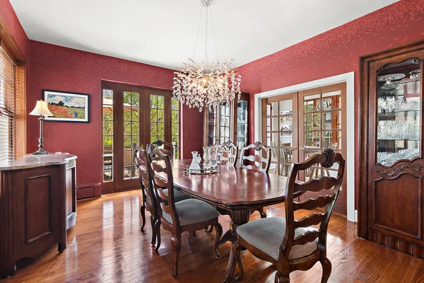 $850,000 | 8609 West 121st Street, Palos Park, IL 60464