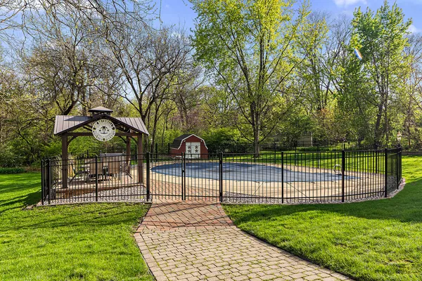 $850,000 | 8609 West 121st Street, Palos Park, IL 60464