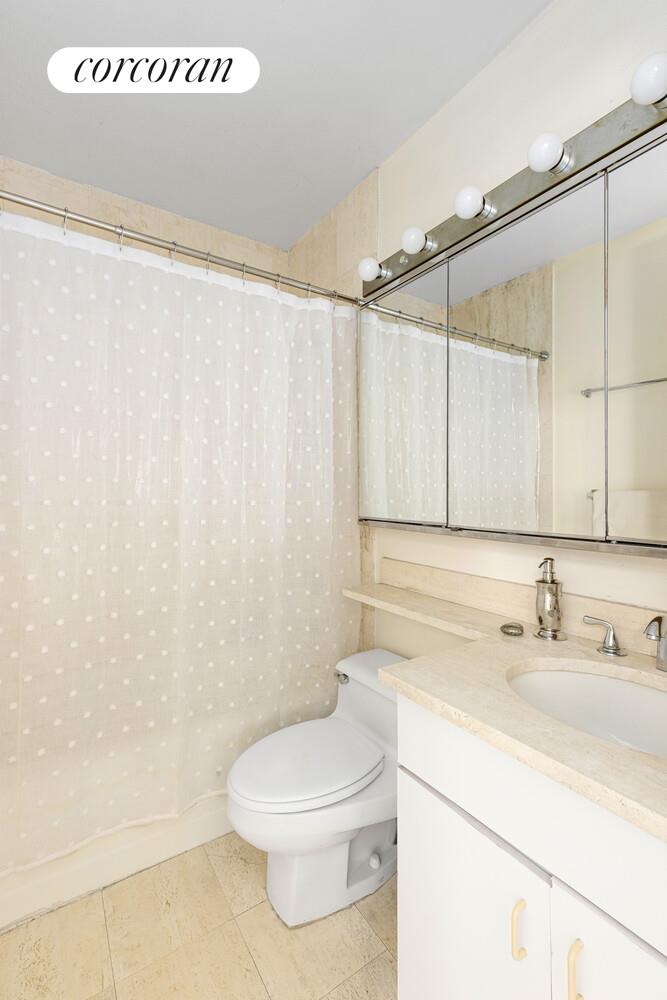 250 South End Avenue, Unit PH2B Manhattan, NY 10280 - Photo 14 of 22