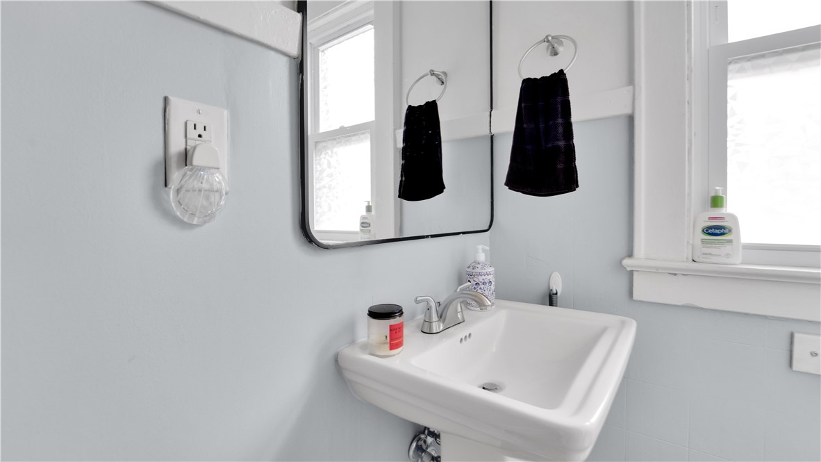 811-815 Grand Avenue Rochester, NY 14609 - Photo 19 of 26