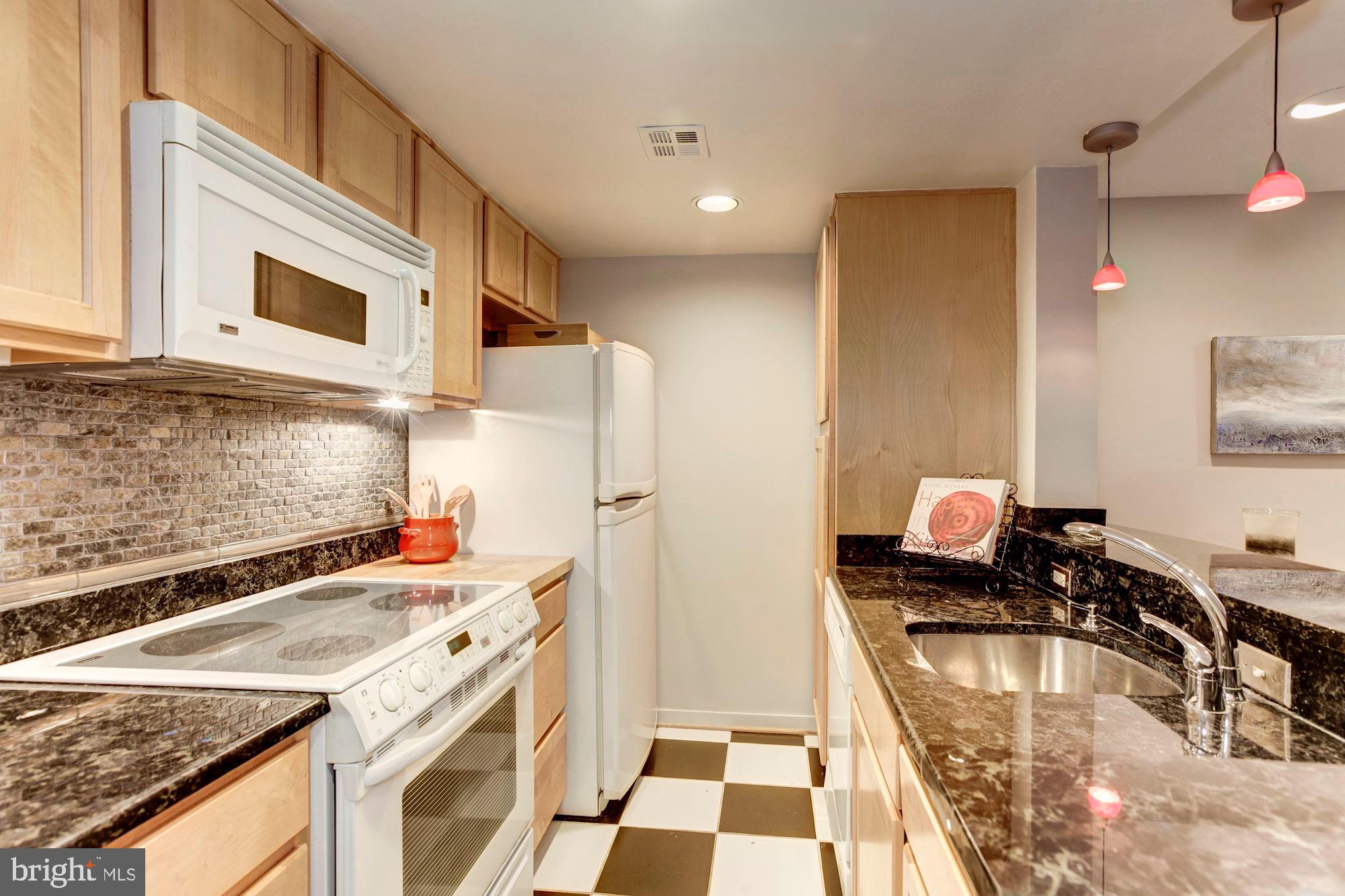 1810 Kalorama Road Northwest, Unit A1 Washington, DC 20009 - Photo 6 of 23 Charming Kitchen with Granite Countertops