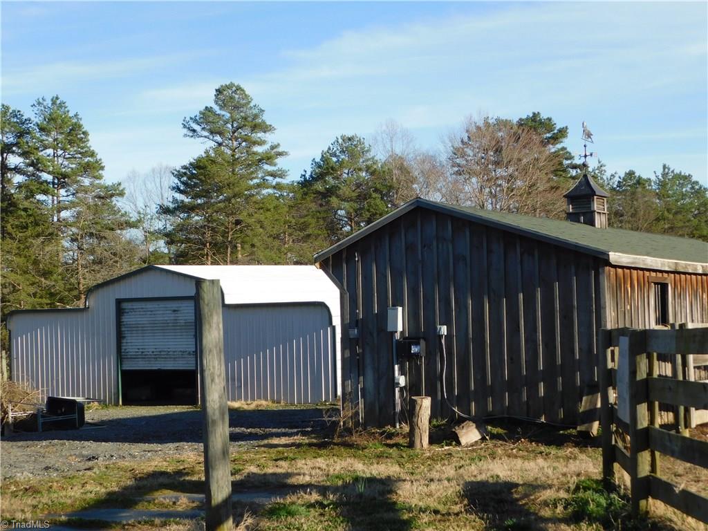 1705 Trinity Church Road Pinnacle, NC 27043 - Photo 8 of 26