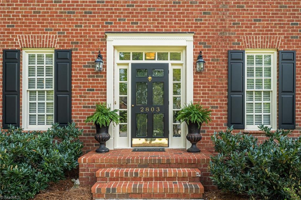 2803 Hackney Way Jamestown, NC 27282 - Photo 2 of 45