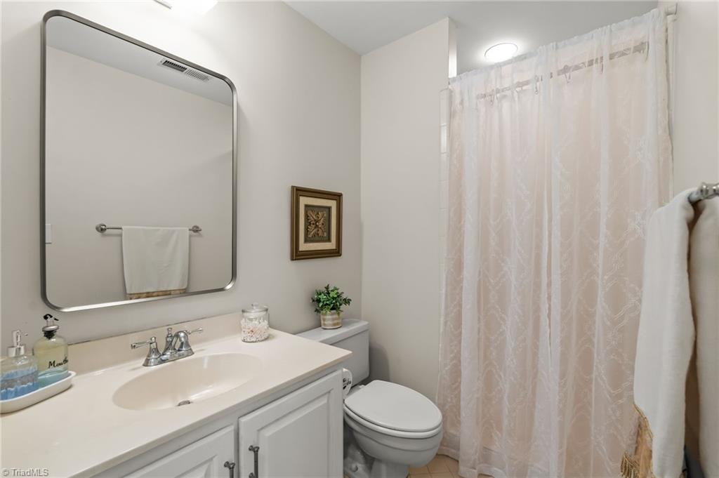 2803 Hackney Way Jamestown, NC 27282 - Photo 24 of 45