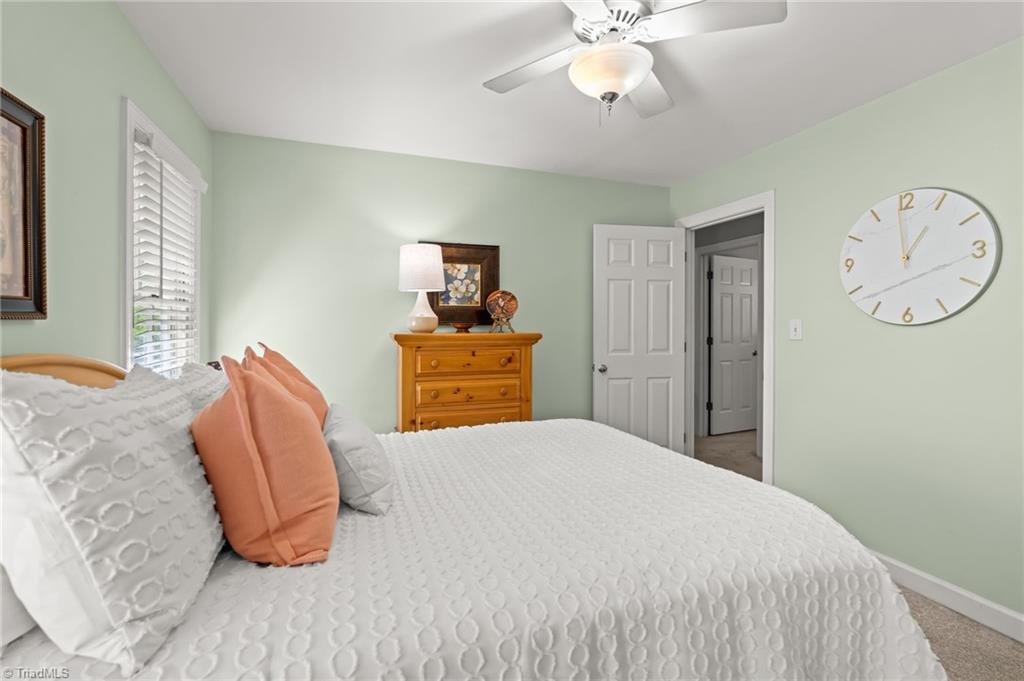 2803 Hackney Way Jamestown, NC 27282 - Photo 28 of 45