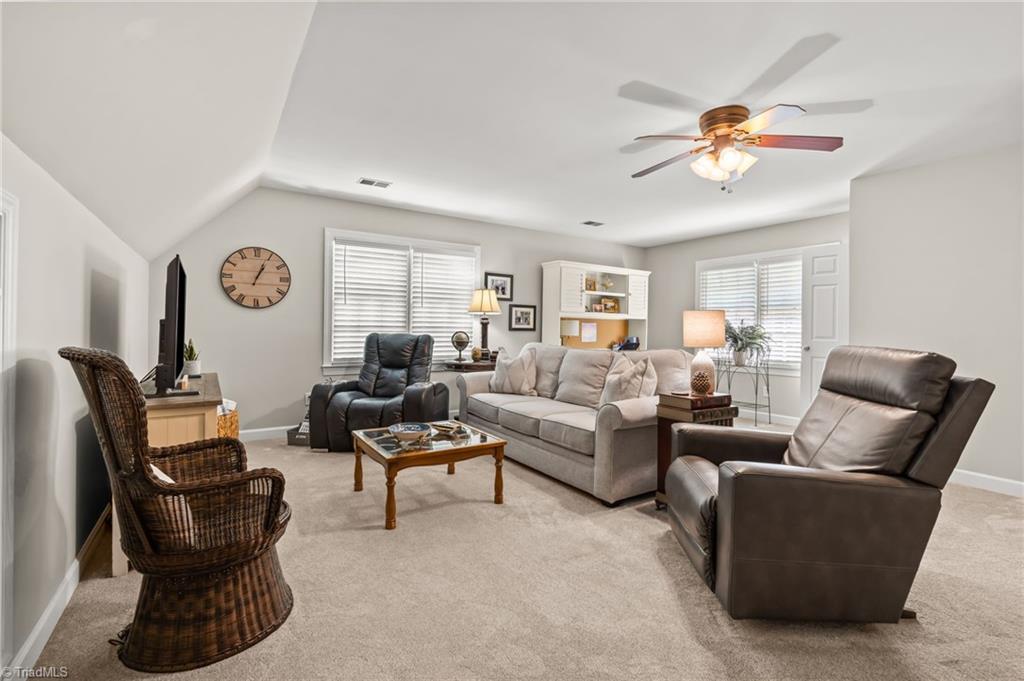 2803 Hackney Way Jamestown, NC 27282 - Photo 31 of 45