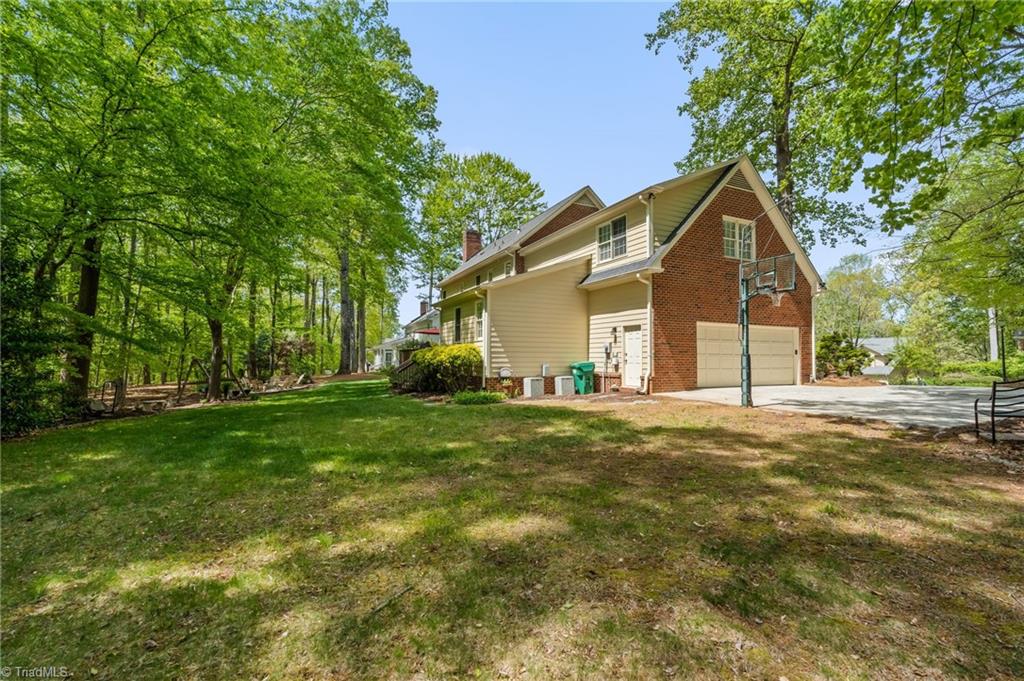 2803 Hackney Way Jamestown, NC 27282 - Photo 40 of 45