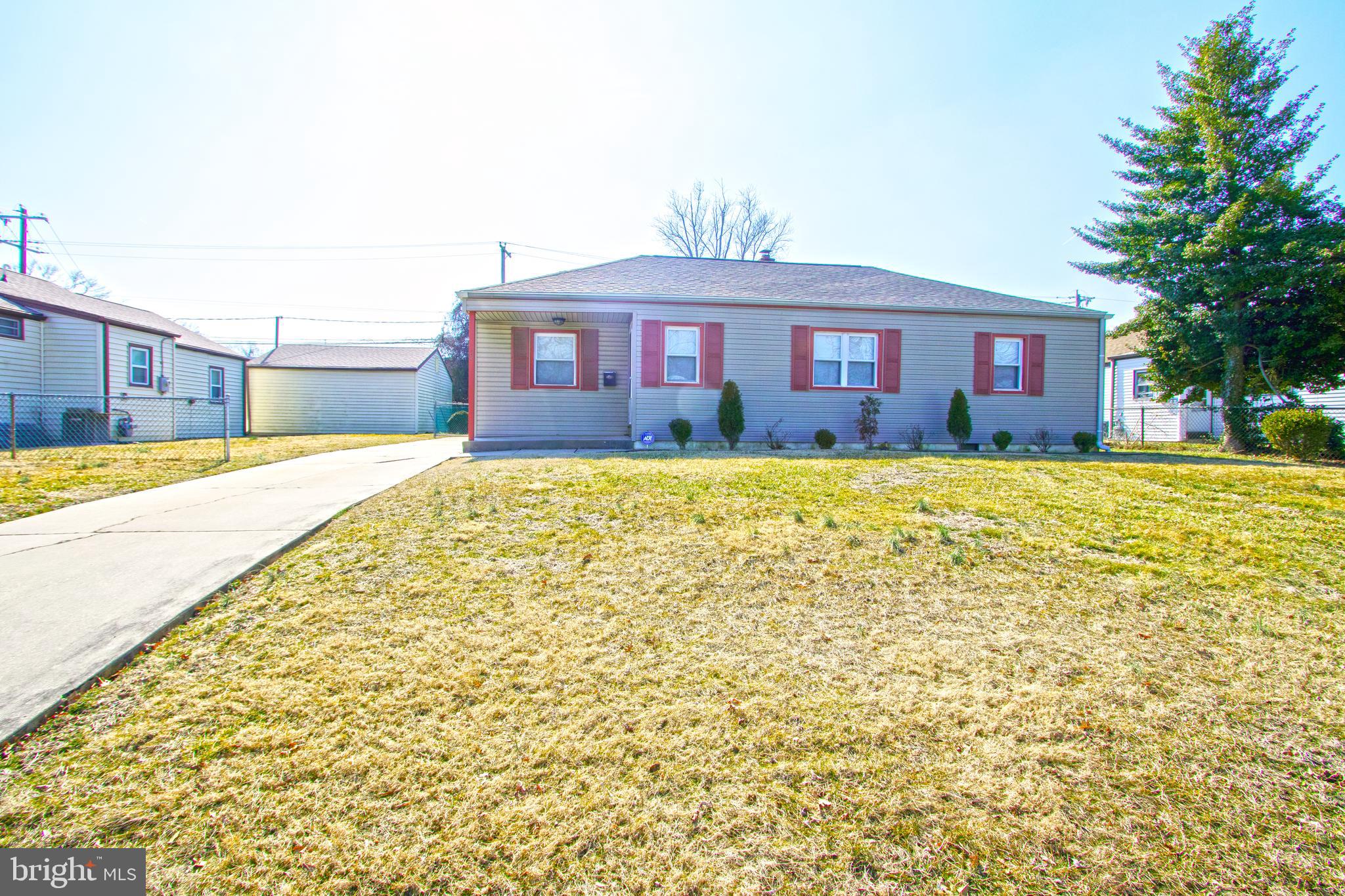 27 Lea Road New Castle, DE 19720 - Photo 1 of 14 Front View