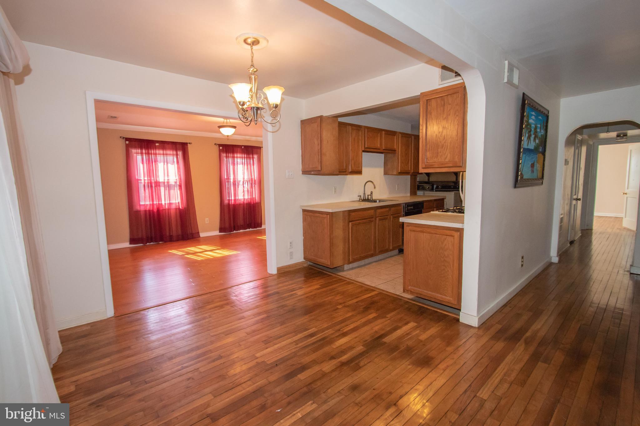 27 Lea Road New Castle, DE 19720 - Photo 6 of 14 Dining Room
