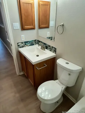 $1,699 | 10316 Artesia, Universal City, TX 78148