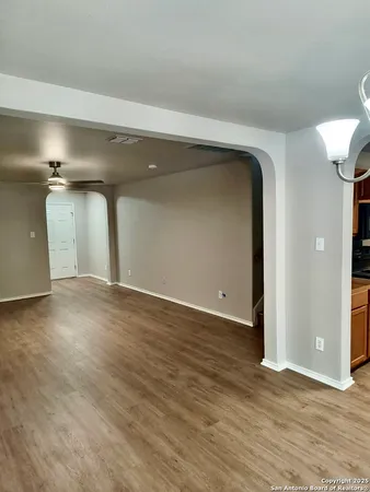 $1,699 | 10316 Artesia, Universal City, TX 78148