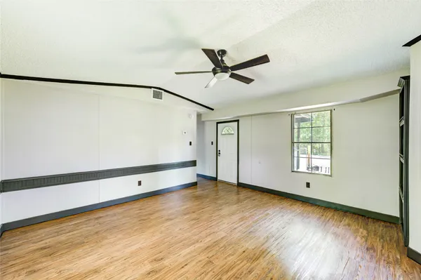 $1,475 | 26342 Hunters Trail, New Caney, TX 77357