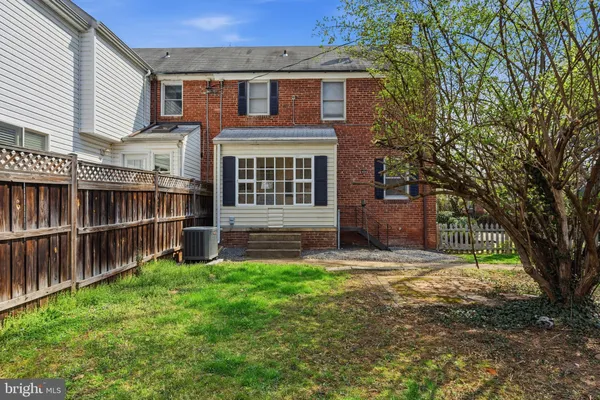 $3,150 | 3718 Farr Avenue, Fairfax, VA 22030