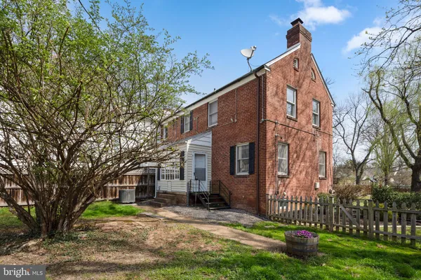 $3,150 | 3718 Farr Avenue, Fairfax, VA 22030