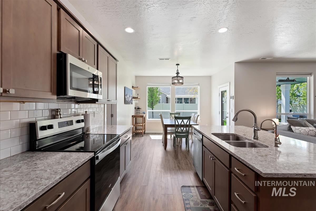 1063 East Italy Street Meridian, ID 83642 - Photo 11 of 34