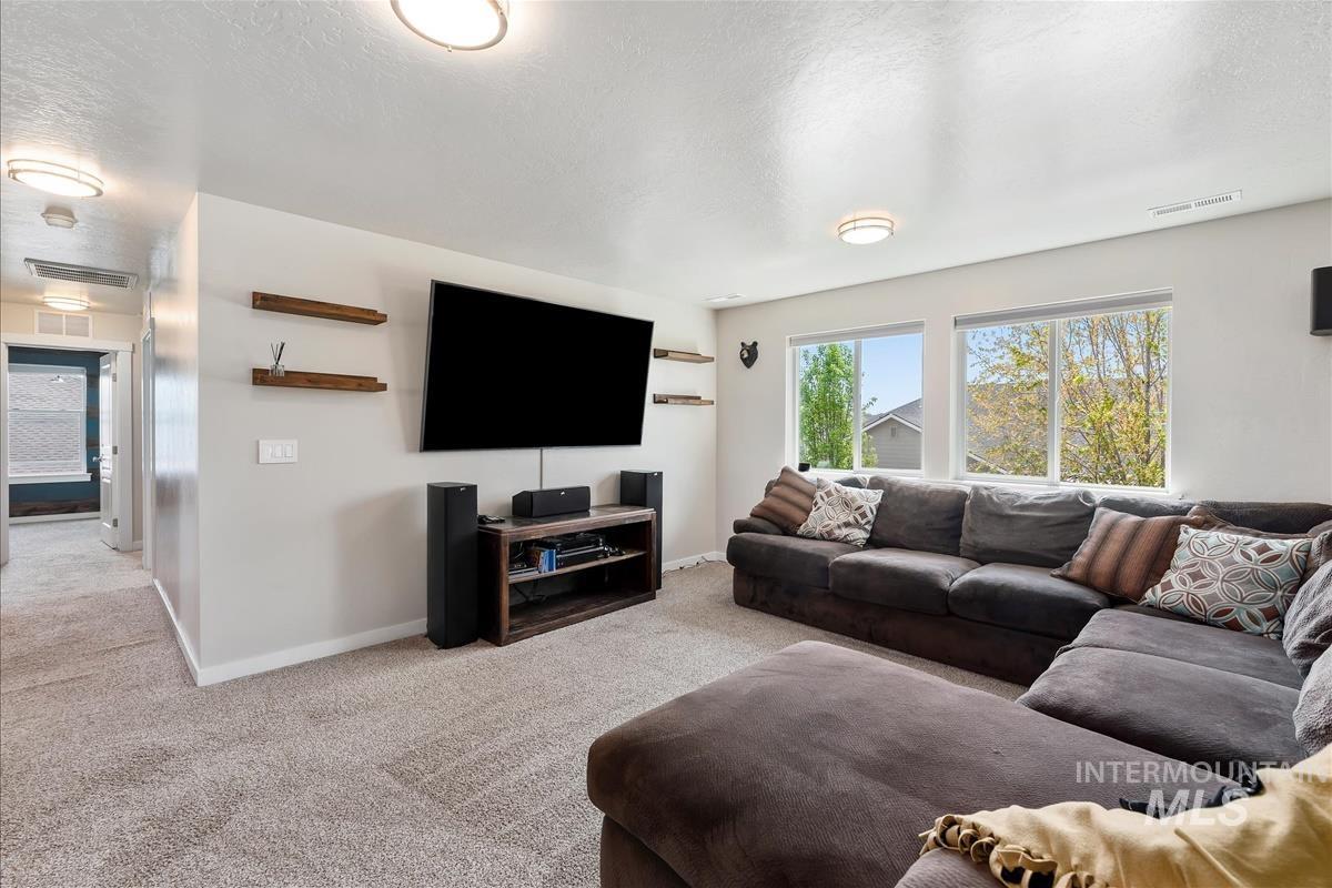 1063 East Italy Street Meridian, ID 83642 - Photo 20 of 34