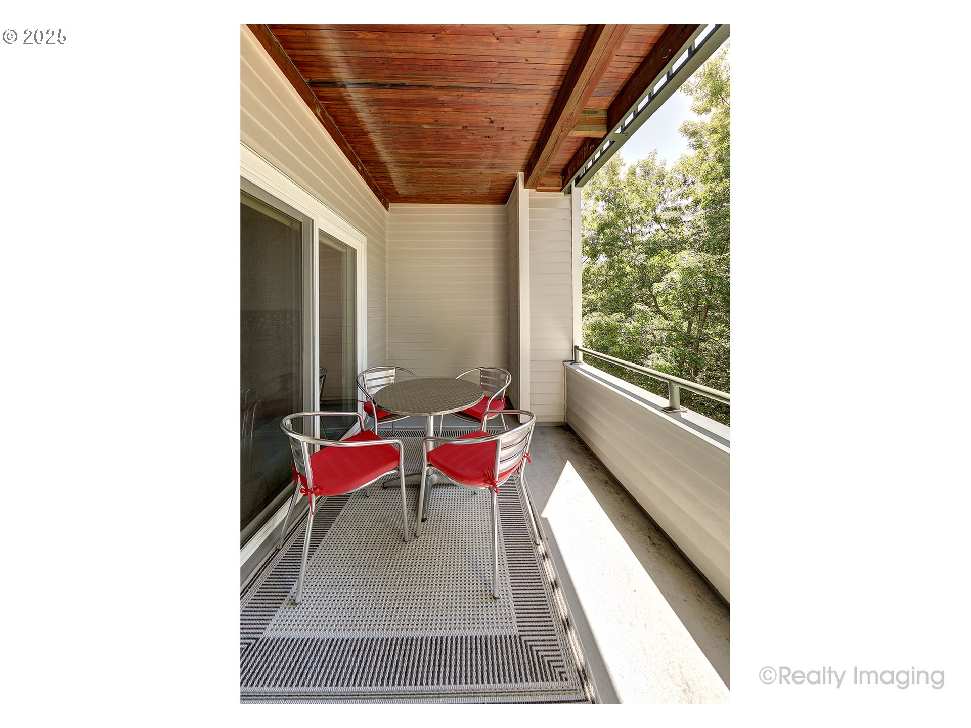 305 South Montgomery Street, Unit 404 Portland, OR 97201 - Photo 17 of 21 Deck