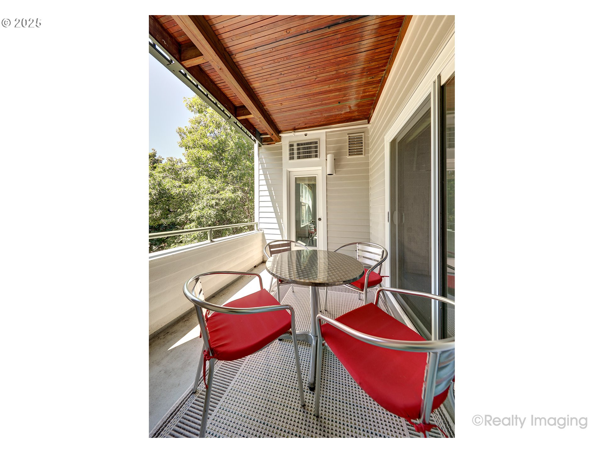 305 South Montgomery Street, Unit 404 Portland, OR 97201 - Photo 18 of 21 Deck