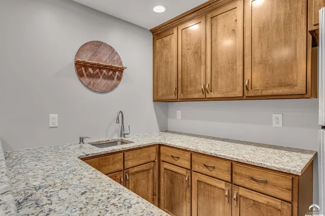 $600,000 | 21913 West 95th Terrace, Lenexa, KS 66220