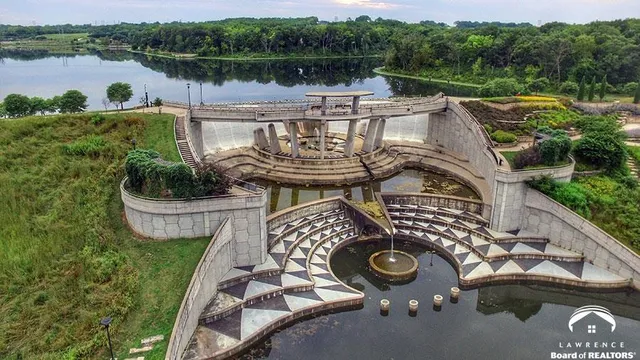 $600,000 | 21913 West 95th Terrace, Lenexa, KS 66220