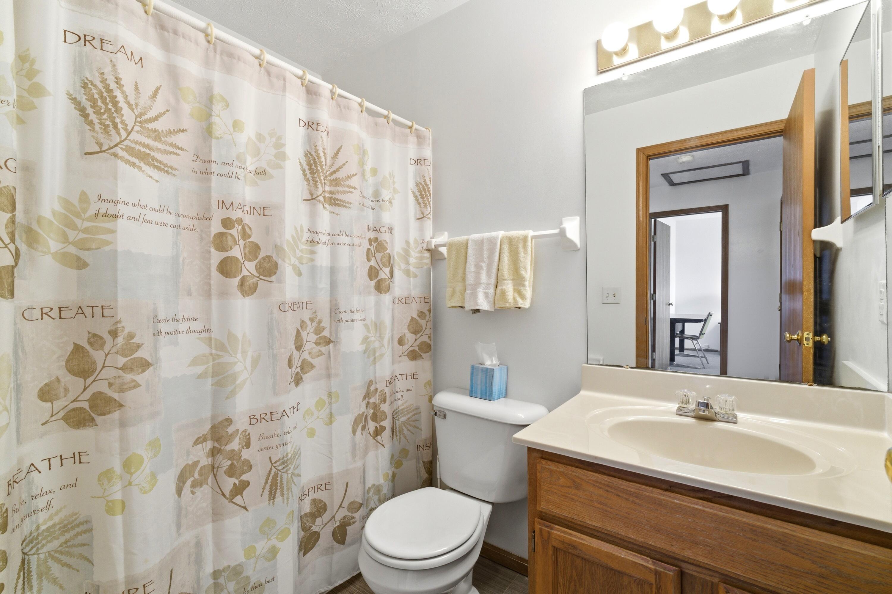 2742 Woodcroft Road Columbus, OH 43204 - Photo 26 of 38
