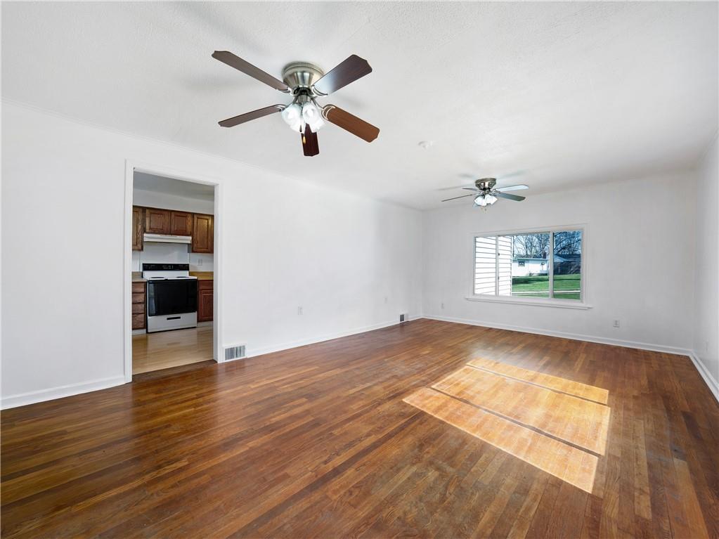 2530 West Hardies Road Gibsonia, PA 15044 - Photo 3 of 29
