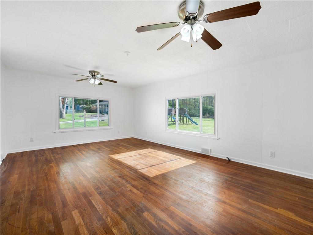2530 West Hardies Road Gibsonia, PA 15044 - Photo 4 of 29