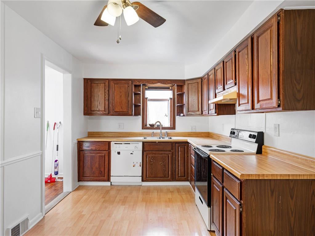 2530 West Hardies Road Gibsonia, PA 15044 - Photo 8 of 29
