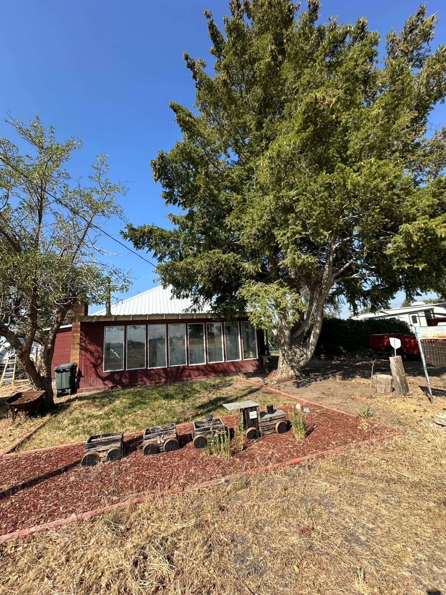 31 3rd Street Metolius, OR 97741 - Photo 4 of 47 sun room