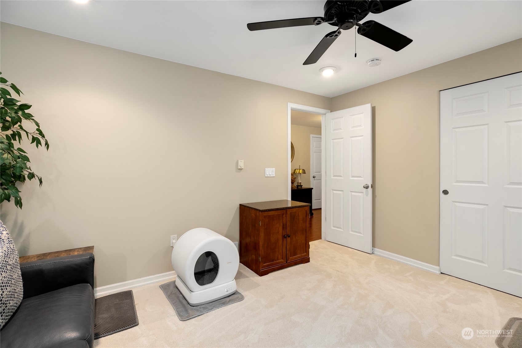 1124 Summit Lake Shore Road Northwest Olympia, WA 98502 - Photo 33 of 40 a view of livingroom with furniture