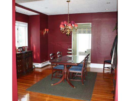 91 Court Road Winthrop, MA 02152 - Photo 4 of 18 Gallery Image 4