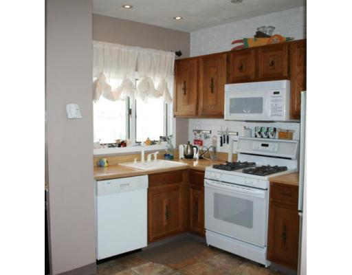 91 Court Road Winthrop, MA 02152 - Photo 8 of 18 Gallery Image 8