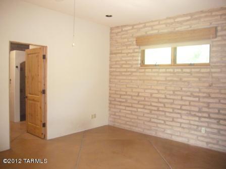 3240 North Avia Ricca Place Tucson, AZ 85719 - Photo 5 of 13