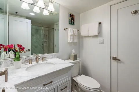 $1,150,000 | 30 Anderson Lane, Unit 806, Snowmass Village, CO 81615