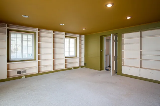 $303,000 | 645 Wisconsin Street, Oshkosh, WI 54901