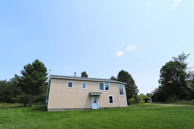 $339,900 | 374 Browns Hill Road, Newport Town, VT 05855