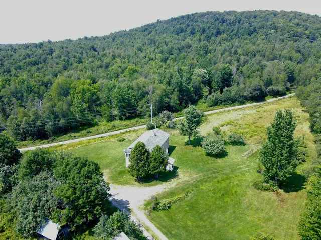 $339,900 | 374 Browns Hill Road, Newport Town, VT 05855