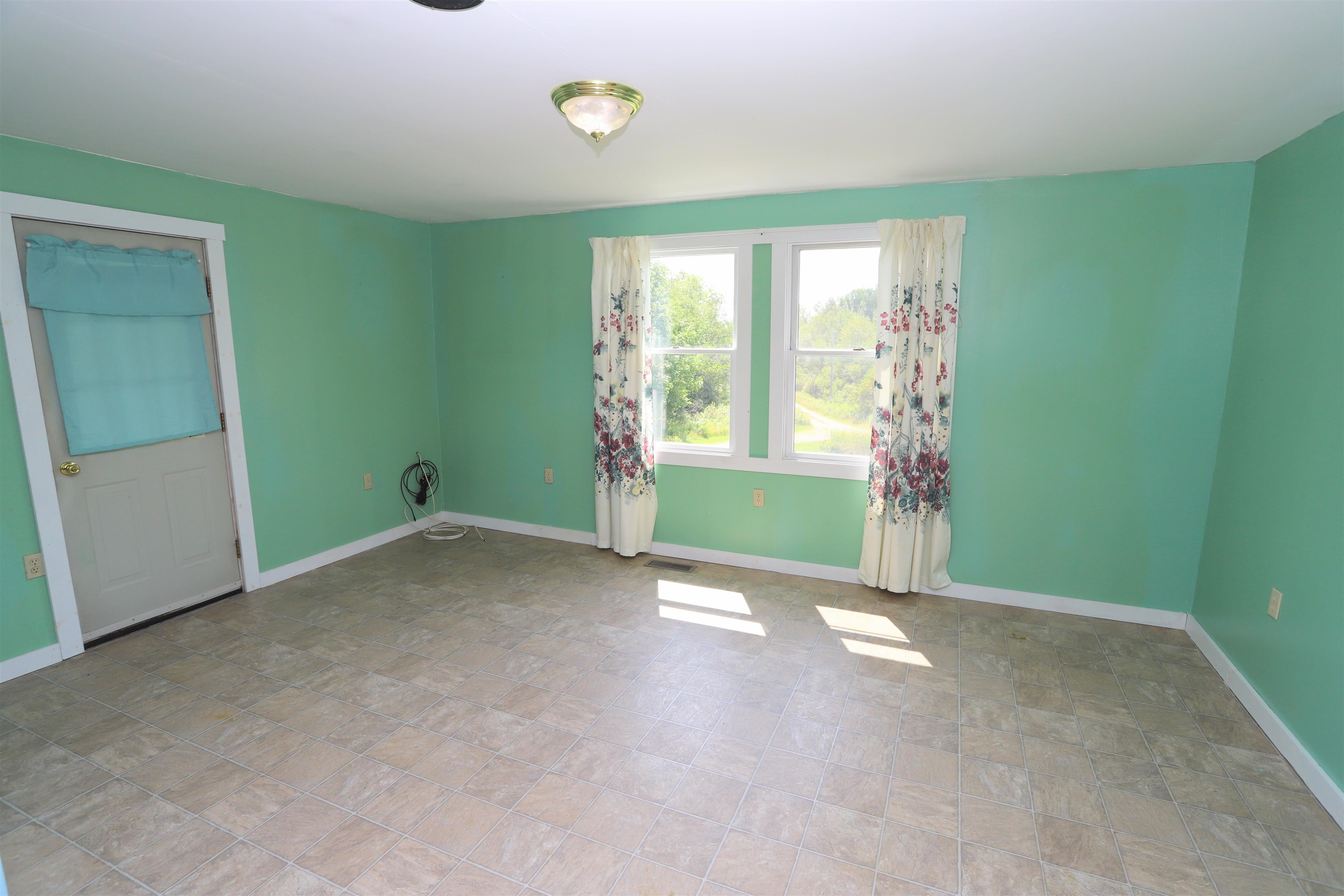 374 Browns Hill Road Newport Town, VT 05855 - Photo 7 of 30