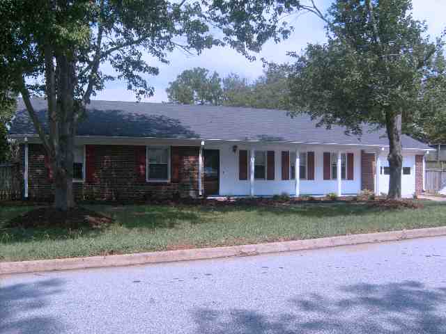 22 Paddock Drive Greer, SC 29650 - Photo 1 of 7 Gallery Image 1
