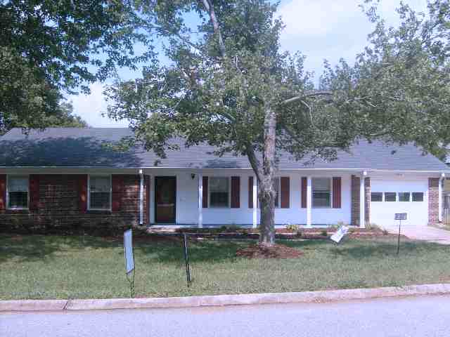 22 Paddock Drive Greer, SC 29650 - Photo 2 of 7 Gallery Image 2