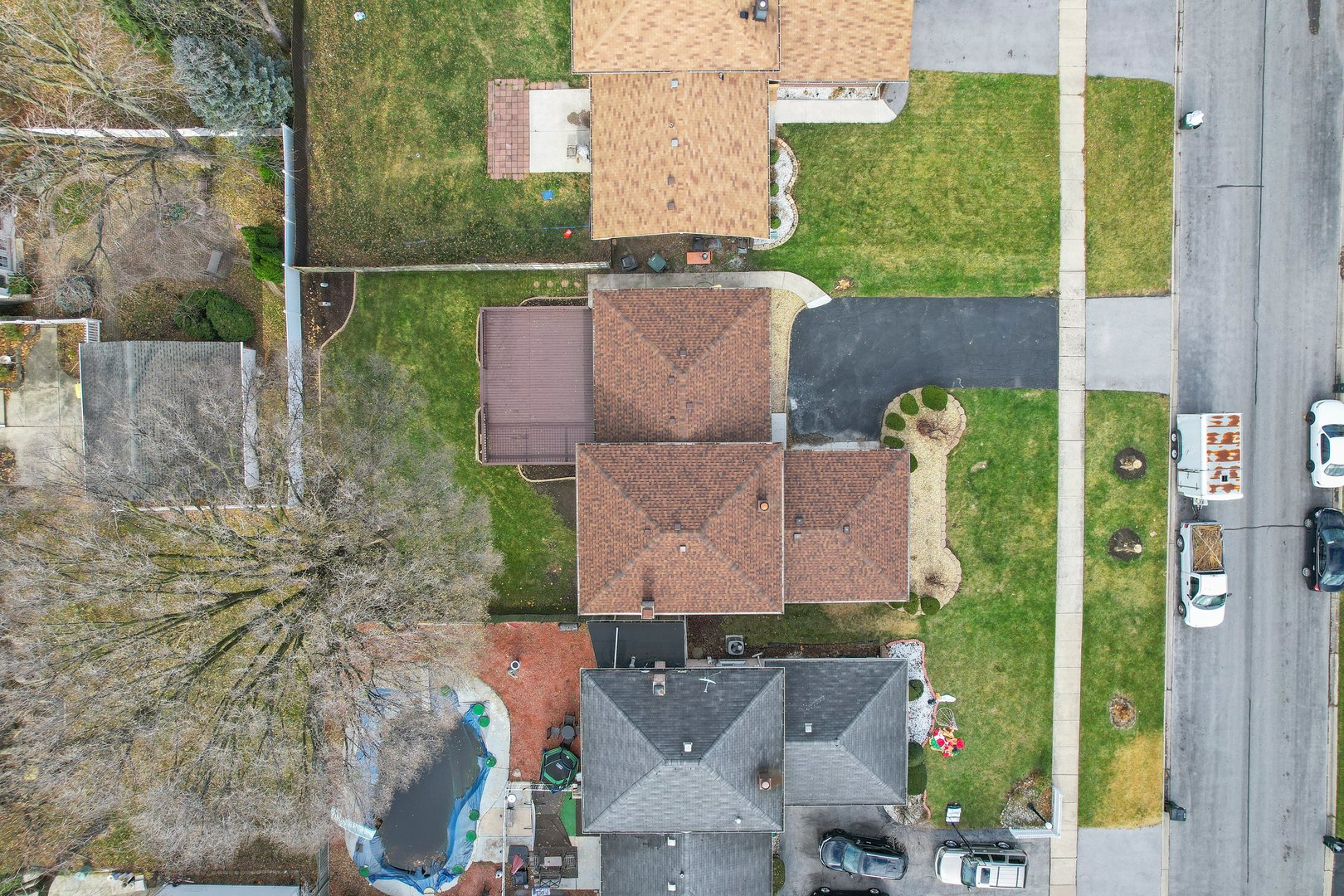 17522 Wright Street Lansing, IL 60438 - Photo 5 of 21 an aerial view of residential houses with outdoor space and street view