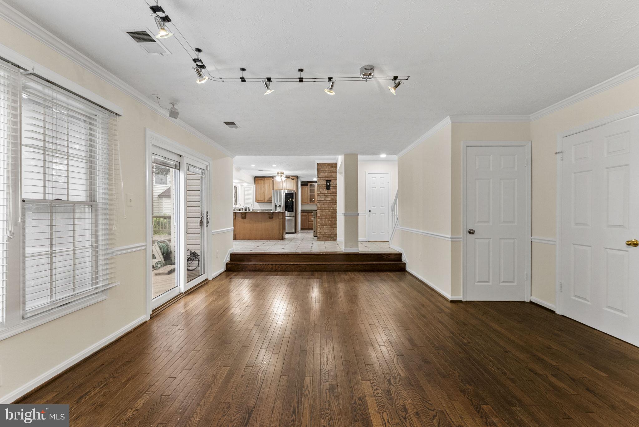36 Rutherford Circle Sterling, VA 20165 - Photo 33 of 85