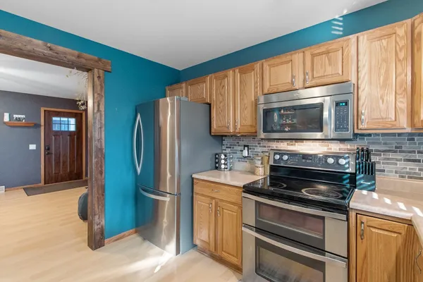 $300,000 | 111 West Thomas Street, Poynette, WI 53955