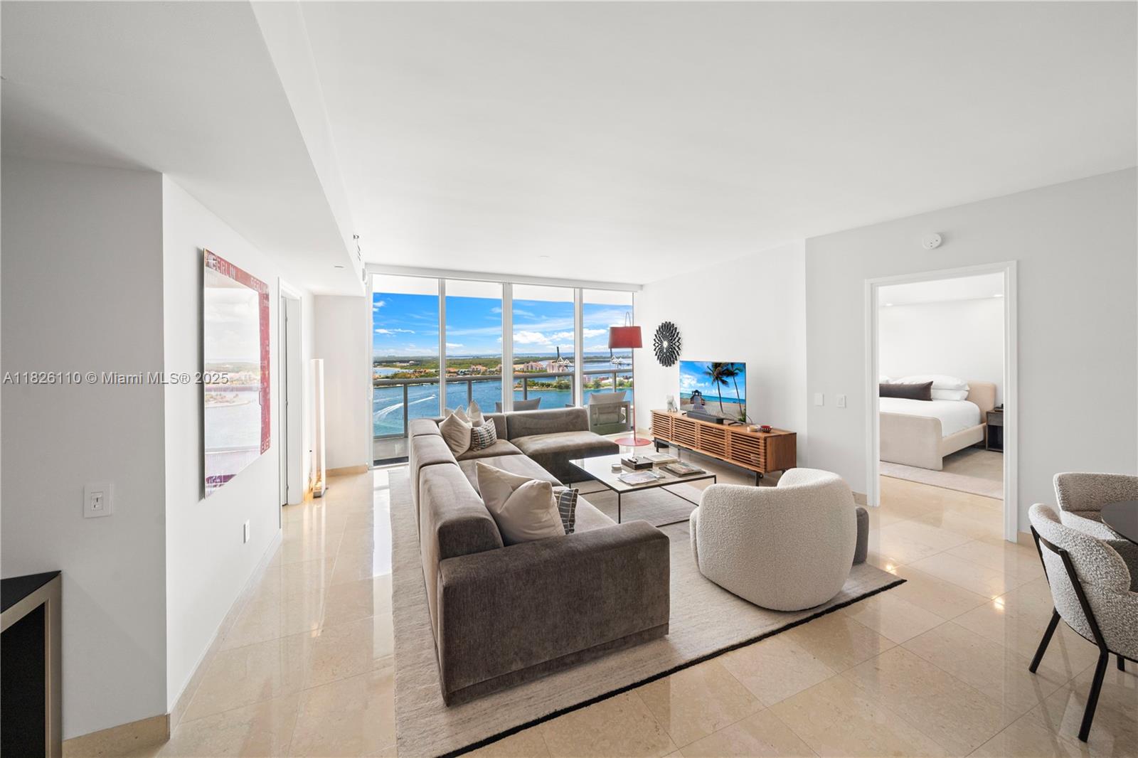 450 Alton Road, Unit 2705 Miami Beach, FL 33139 - Photo 8 of 52