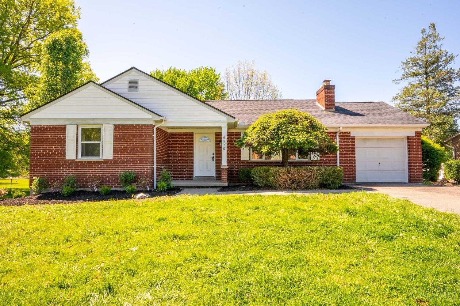 6575 Bridgetown Road Cincinnati, OH 45248 - Photo 3 of 47