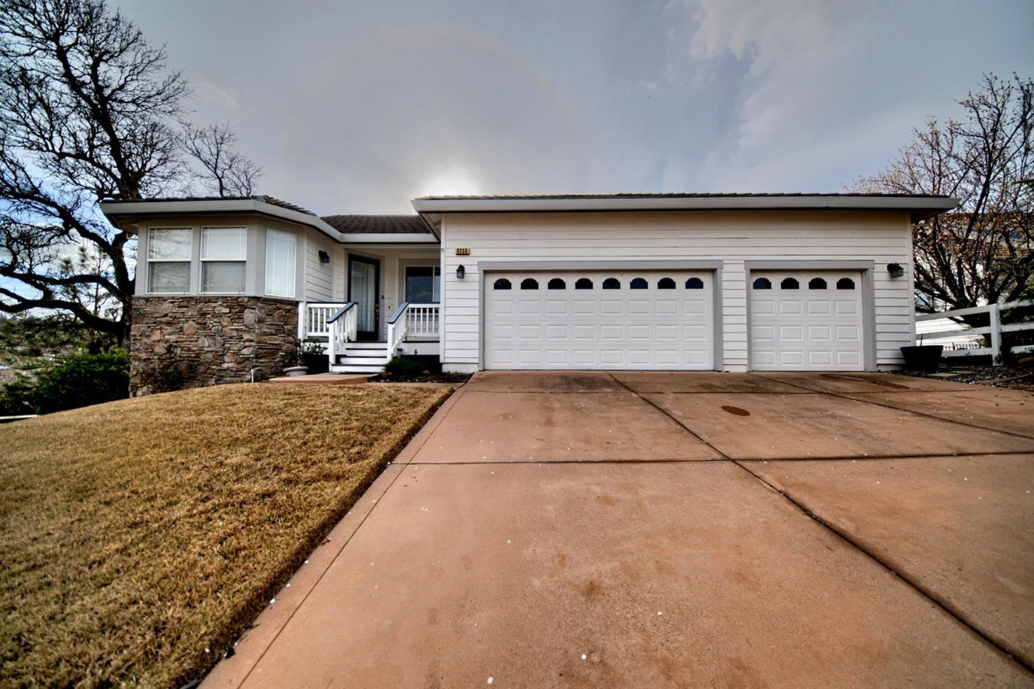 6250 Bluff View Road Copperopolis, CA 95228 - Photo 5 of 76 a front view of a house with a yard