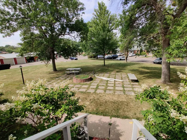 $850 | 1200 2nd Drive Northeast, Austin, MN 55912