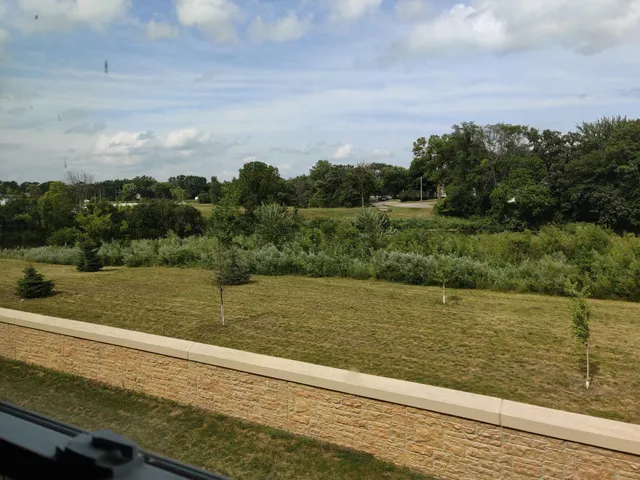 $850 | 1200 2nd Drive Northeast, Austin, MN 55912