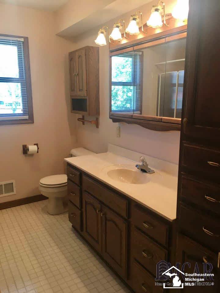 3358 West Albain Road Monroe, MI 48161 - Photo 20 of 42 Gallery Image 20