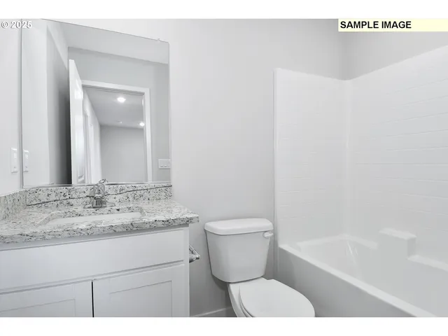 $439,900 | 1185 Parkside Avenue, Woodburn, OR 97071